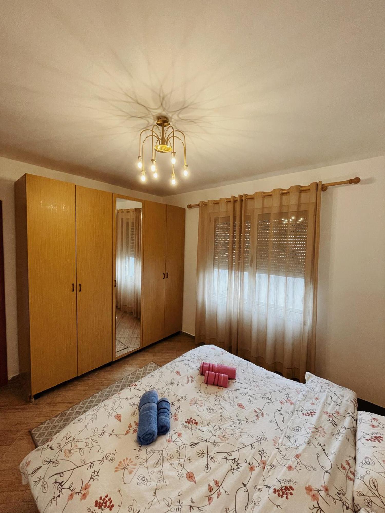 Lovely Apartment Тирана Экстерьер фото